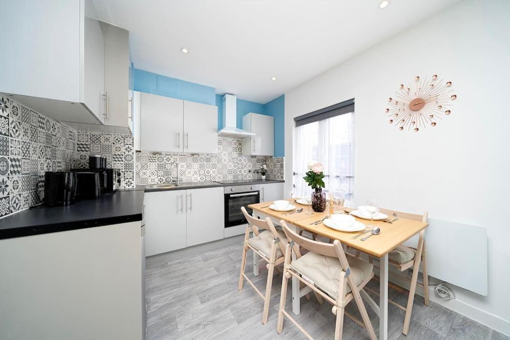 Soho Apartments F4 London Eksteriør billede